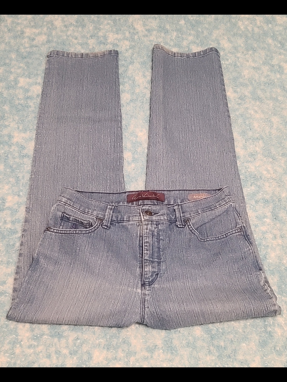 Gloria Vanderbilt Women's Sz 10 Short "Amanda" Light Wash Jeans, Great Condition